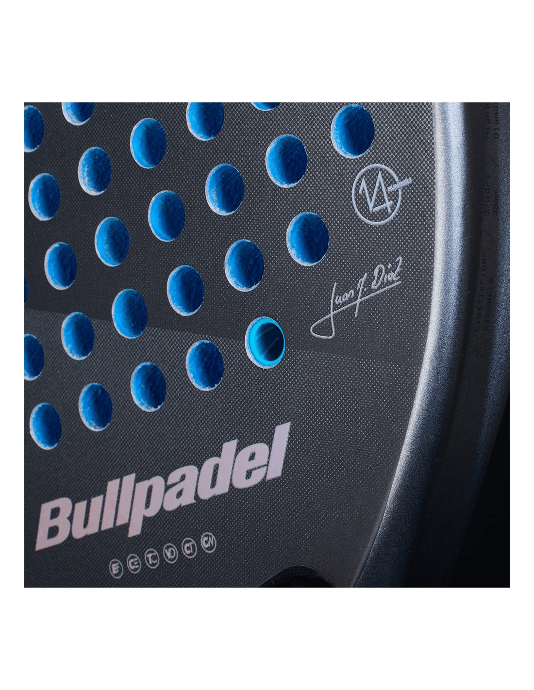Bullpadel Icon Cloud 25 Padel Racket - Playing Padel
