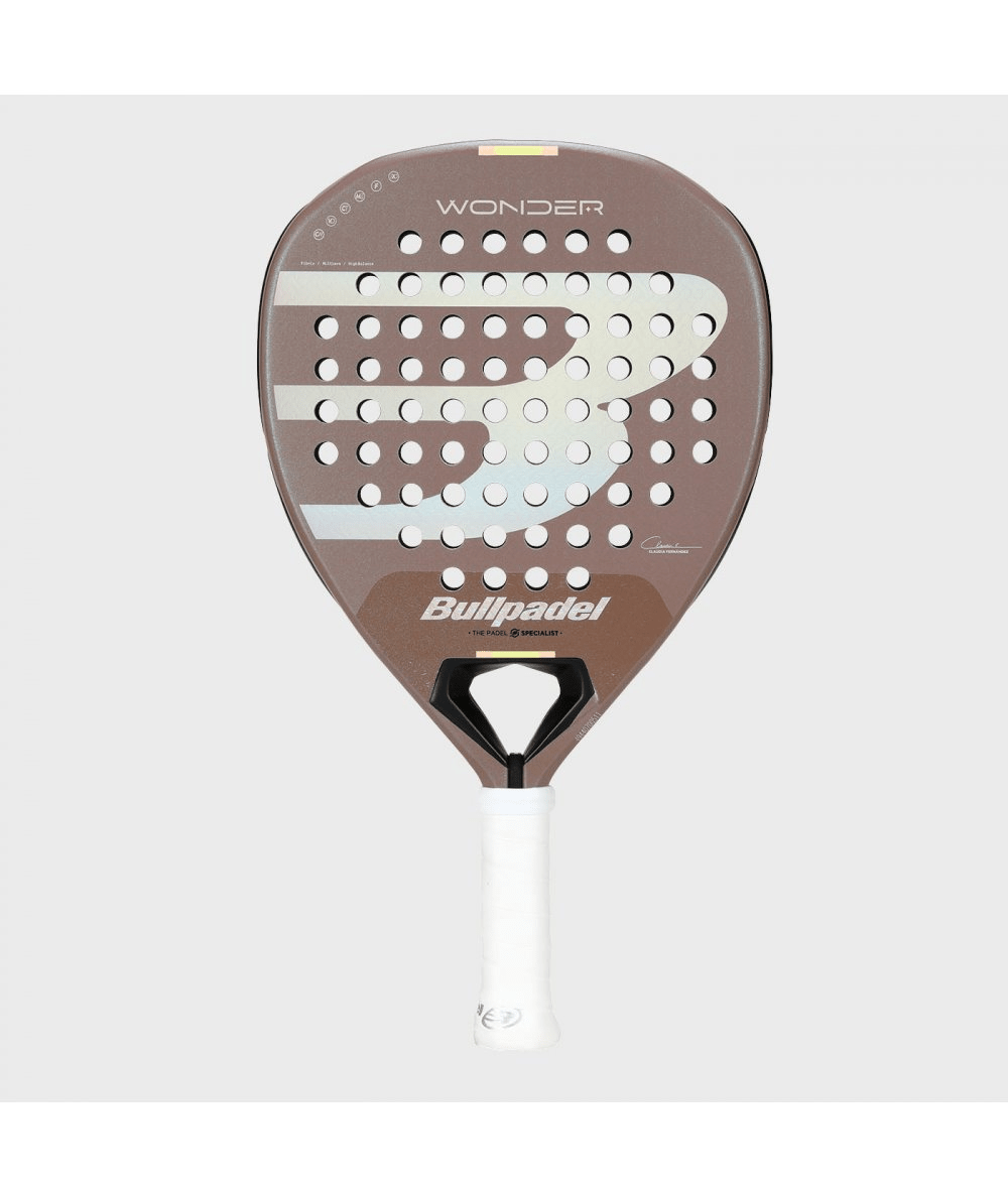 Bullpadel Wonder Padel Racket - Playing Padel